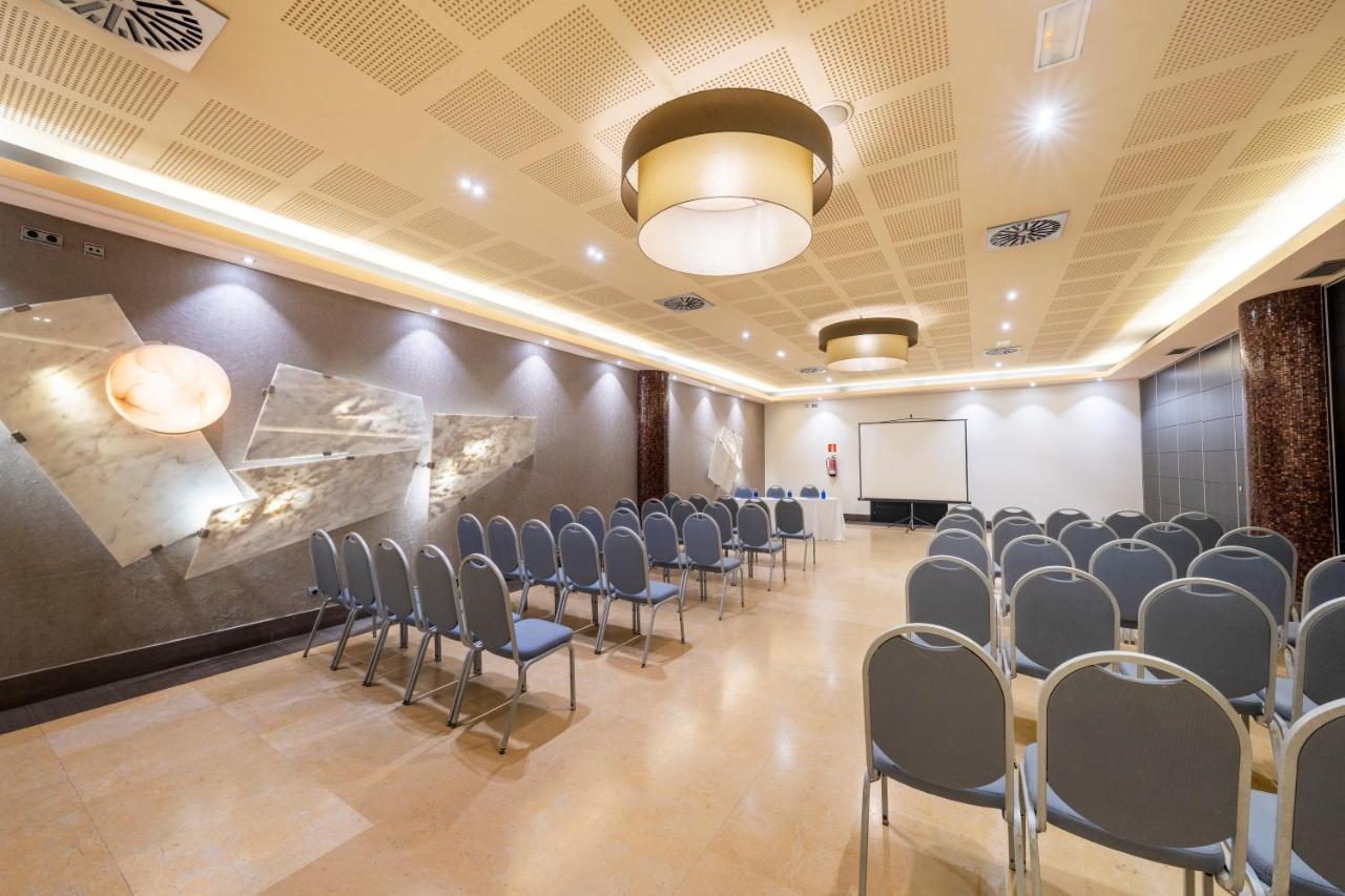 Hotel Iberik Santo Domingo Plaza 4*